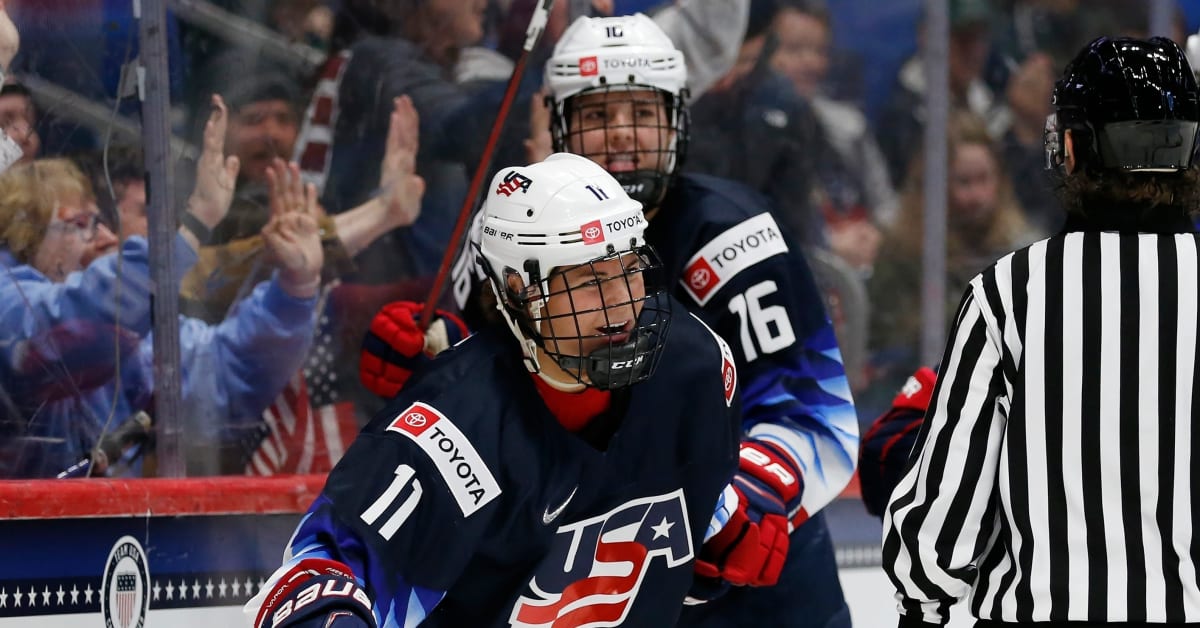 Abby Roque: US ice hockey star's unconventional path to Beijing 2022