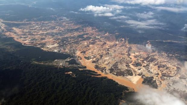 Huepetuhe goldmine in southern Peru. Mercury, a neurotoxin, is often used to separate ore from substrate. Previous studies have shown high blood levels of mercury in fish and people downstream in the city of Puerto Maldonado.