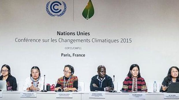 Indigenous negotiators at the COP21. Victoria Tauli-Corpuz, UN Special Rapporteur on the Rights of Indigenous Peoples, third from left.