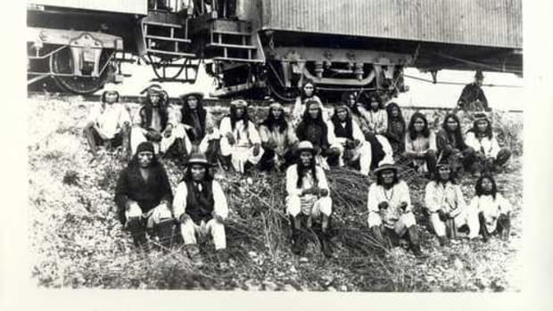 Apache en route to Florida as prisoners of war in September 1886. This picture was taken near San Antonio, Texas.