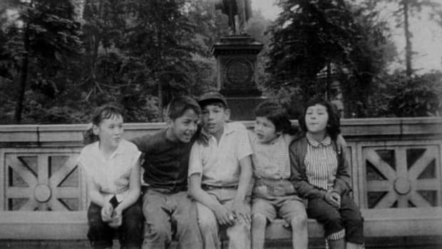 Mohawk children from the Little Caughnawaga neighborhood visit Brooklyn’s Prospect Park. This neighborhood is featured in the documentary “To Brooklyn and Back: A Mohawk Journey.”