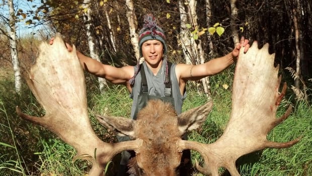 Ricko-moose-hunting
