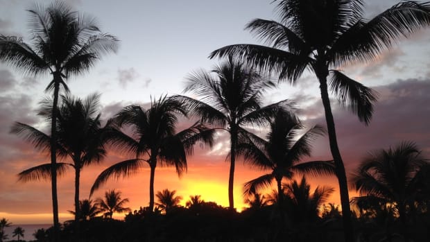 Keauhou sunset, Kona coast, Big Island, Hawai'i, Dec. 16, 2019 (Photo by Joaqlin Estus)