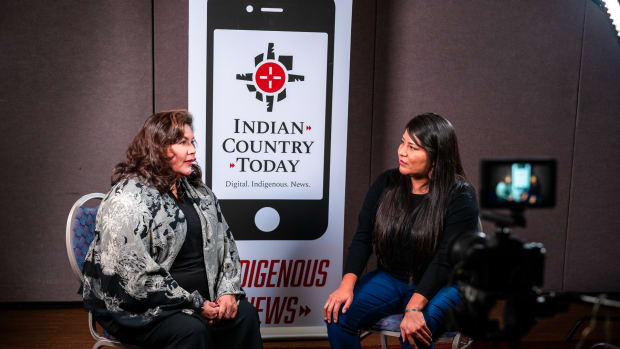 Cherokee Nation Congressional Delegate Kim Teehee talks with Jourdan Bennett-Begaye in Albuquerque, New Mexico, in October 2019. (Photo by Tomas Karmelo Amaya, ICT)