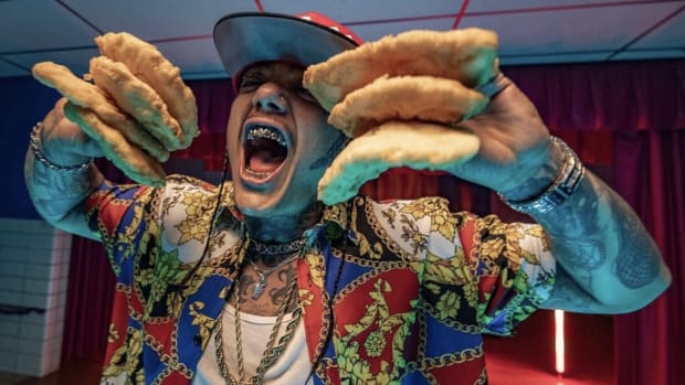 Sten Joddi in 'Greasy Frybread' shows he can eat seven pieces of frybread at once, from "Reservation Dogs" (Courtesy image FX/Hulu)