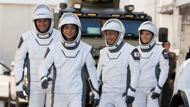NASA astronauts Josh Cassada, left, and Nicole Mann, second from left, Japan Aerospace Exploration Agency (JAXA) astronaut Koichi Wakata, second from right, and Roscosmos cosmonaut Anna Kikina, right, wearing SpaceX spacesuits, are seen as they prepare to depart the Neil A. Armstrong Operations and Checkout Building for Launch Complex 39A during a dress rehearsal prior to the Crew-5 mission launch, Sunday, Oct. 2, 2022, at NASA’s Kennedy Space Center in Florida. NASA’s SpaceX Crew-5 mission is the fifth crew rotation mission of the SpaceX Crew Dragon spacecraft and Falcon 9 rocket to the International Space Station as part of the agency’s Commercial Crew Program. Mann, Cassada, Wakata, and Kikini are scheduled to launch at 12:00 p.m. EDT on Oct. 5, from Launch Complex 39A at the Kennedy Space Center. Photo Credit: (NASA/Joel Kowsky)