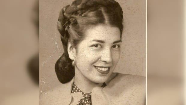 At just 17, Susan Kelly, Standing Rock Sioux, arrived in Chicago to work for a Dakota woman who needed help. She would go on to help found the American Indian Center of Chicago in 1953, the first of its kind in the U.S. This photo was taken in the early 1940s, about the time she arrived in Chicago. Susan Kelly Power died Oct. 29, 2022, at age 97. (Photo courtesy of Mona Power)