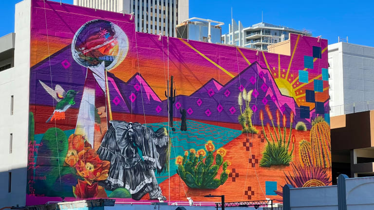 Phoenix artist opening doors for future Super Bowls - ICT News