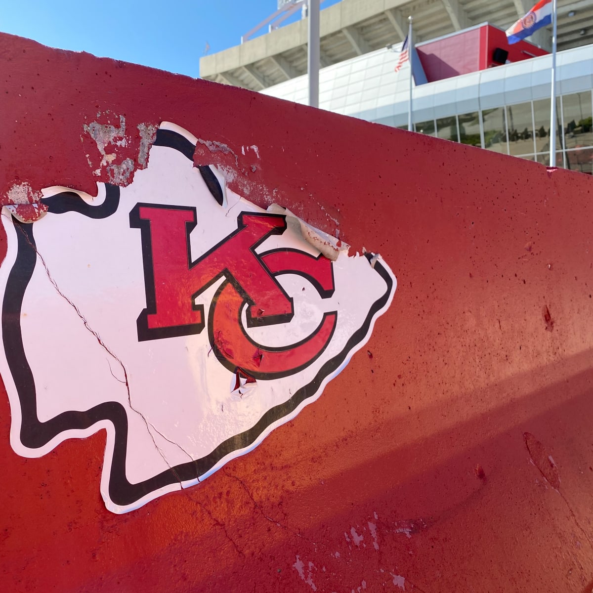 Native American advocates protest Kansas City Chiefs name ahead of