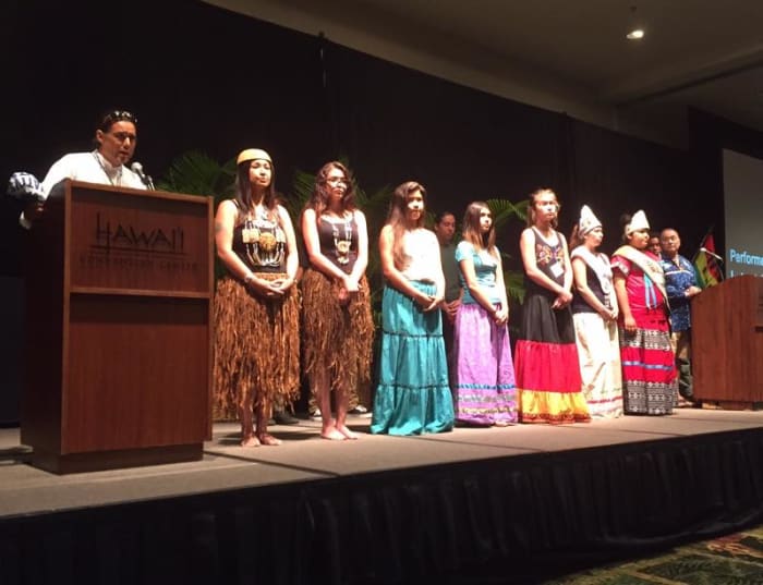Native American Youth Greet the Hokule a ICT News
