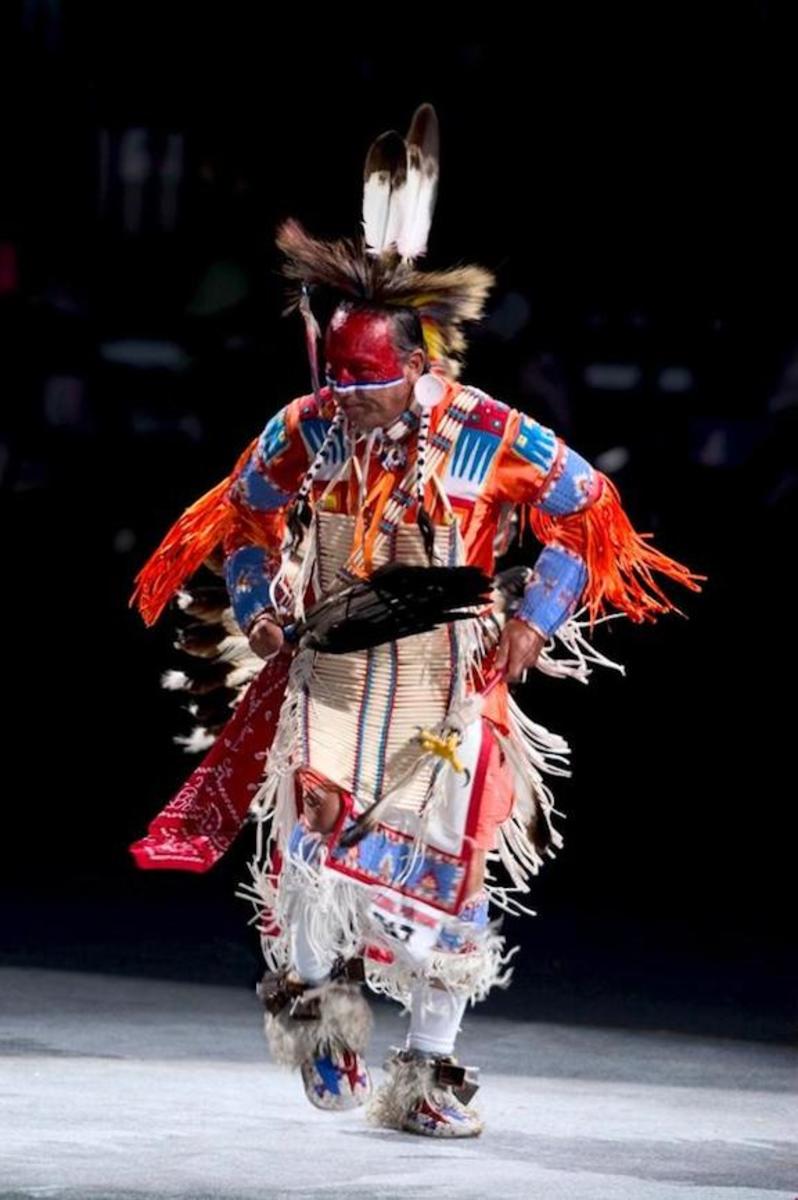 Pow Wow Dance Style Origins: Men's Traditional Dance, Part 5 - Ict News