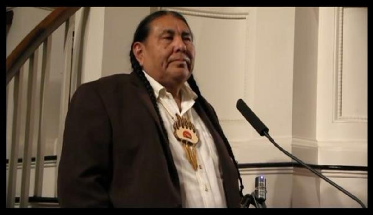 Tom B.K. Goldtooth Awarded Gandhi Peace Award - ICT News