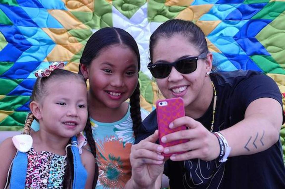 Shoni Selfie! Schimmel Attends United Tribes International Pow Wow With