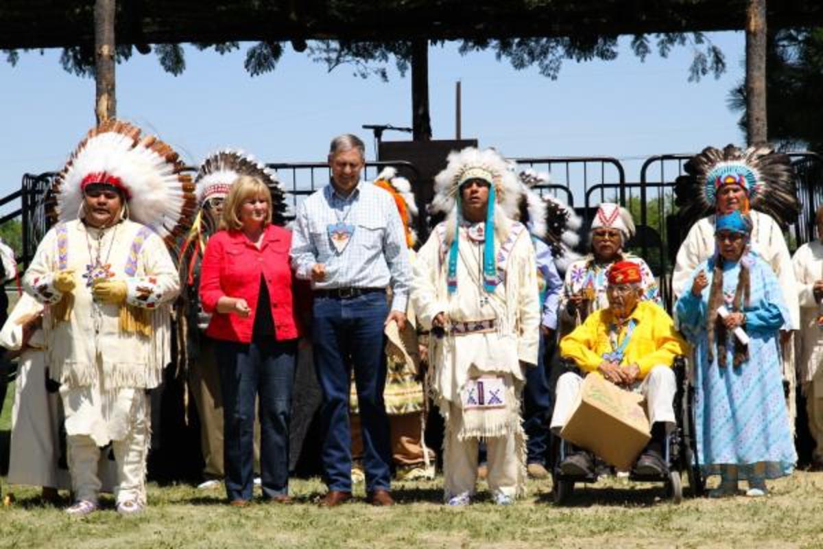 Yakama Tribe Celebrates Treaty of 1855 With Annual Pow Wow and Parade - ICT  News