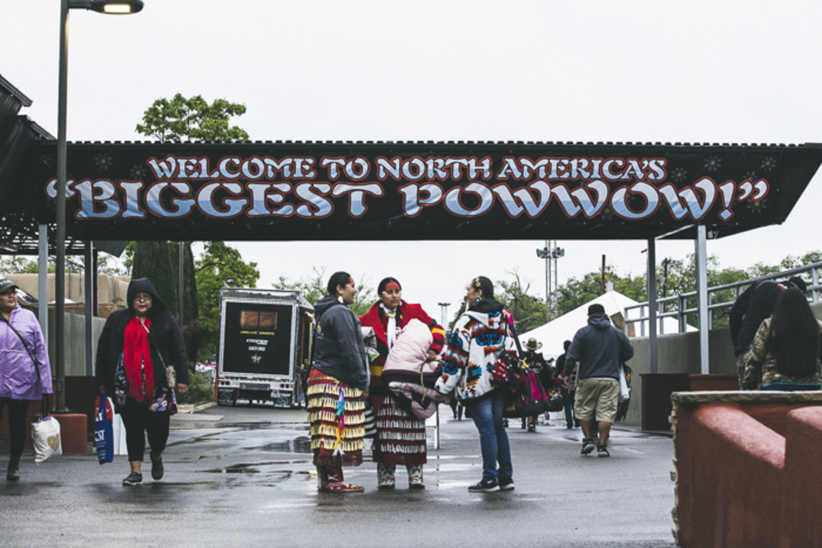 Photos The 2017 Gathering of Nations Pow Wow ICT News