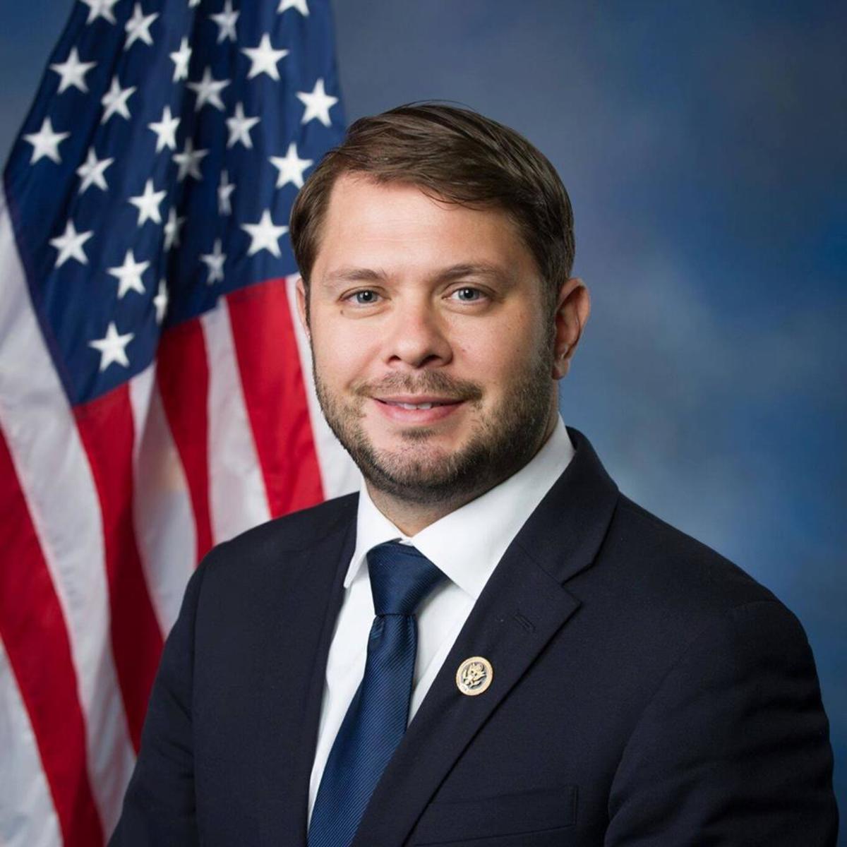 Representative Gallego introduces bipartisan legislation to address the