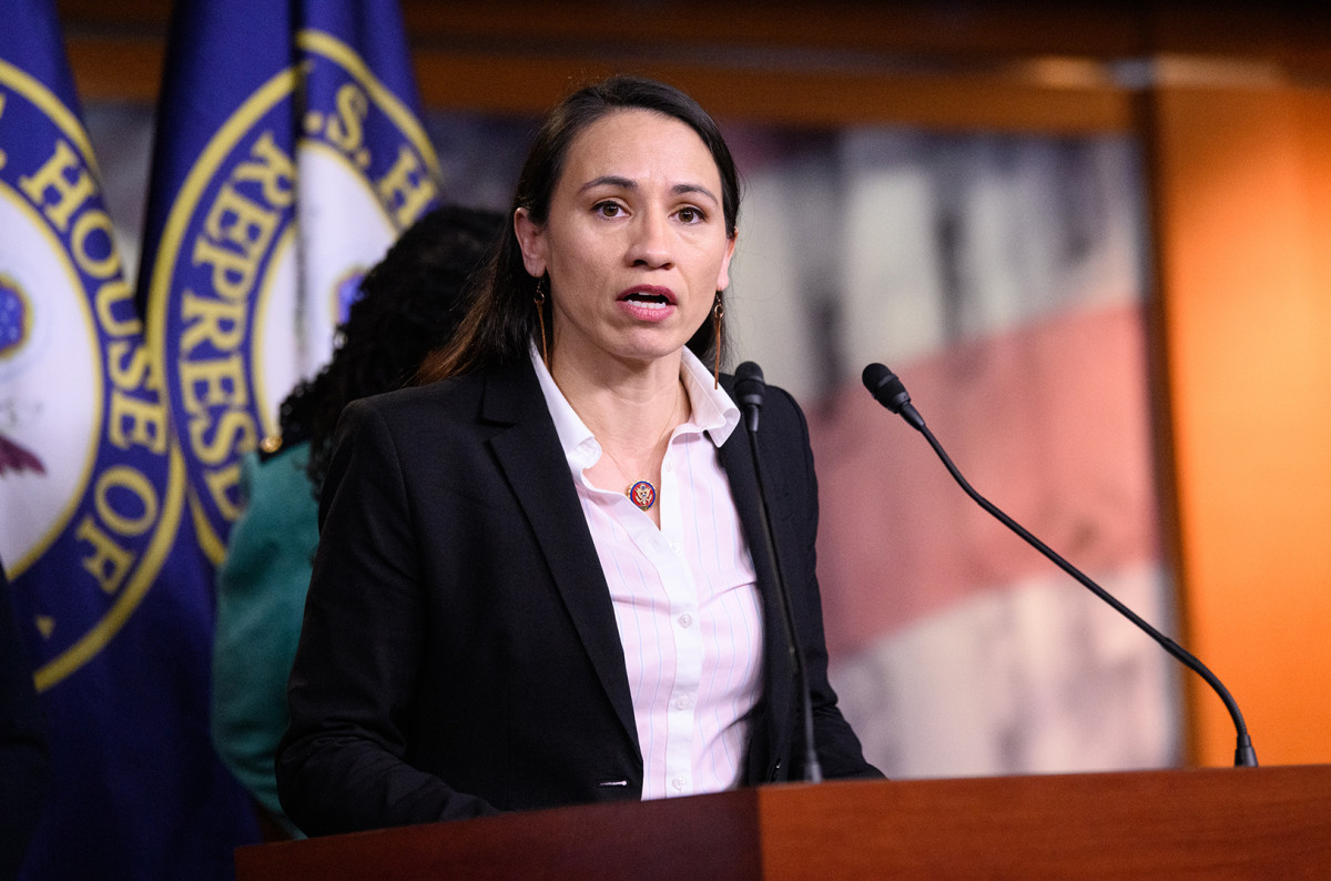 Sharice Davids Rep. Sharice Davids joins President Biden for Violence Against Women