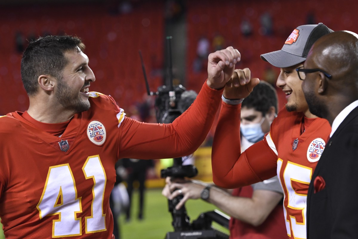 1 MA Native, 1 Former Patriot Representing Chiefs In Super Bowl 2023