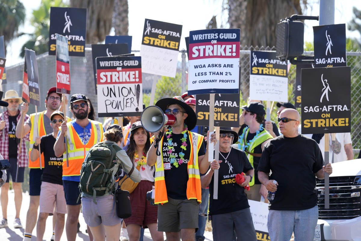 Actors Guild strike brings Hollywood to a halt ICT News