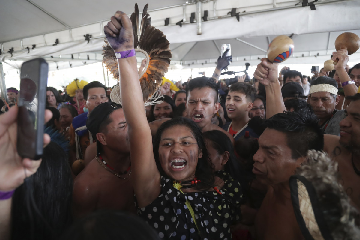 Indigenous people celebrate as Brazil high court enshrines land rights ...