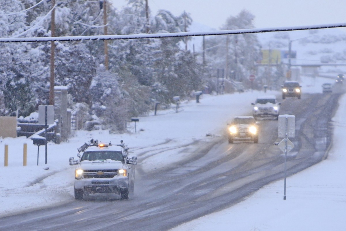 New Mexico governor declares emergency as winter storm brings blizzard ...