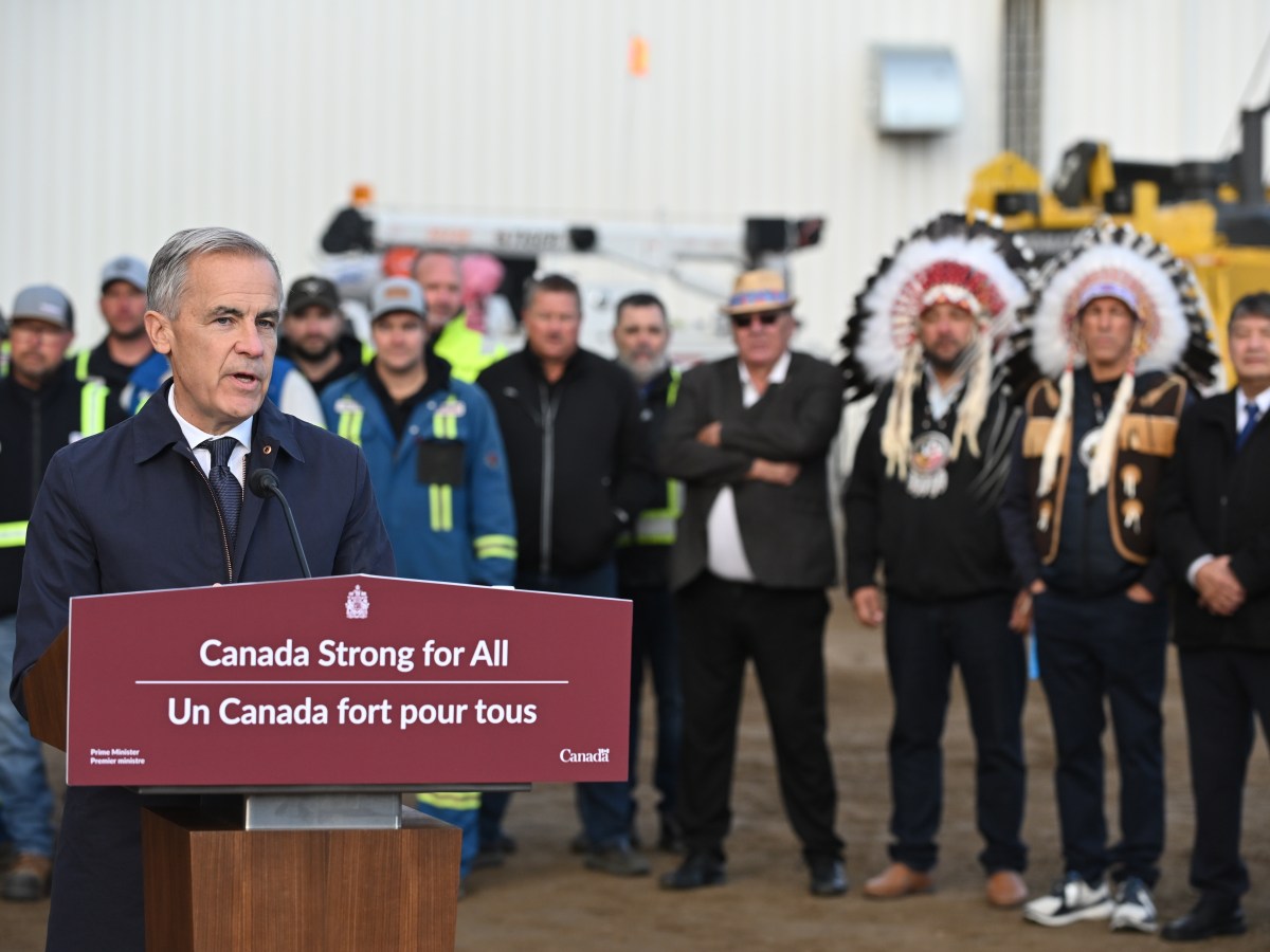 Canada fast-tracks Pacific oil pipeline to reduce US dependence as Alberta separation vote nears