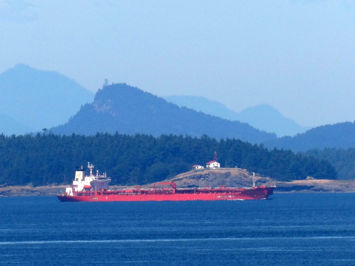 Washington state governor ‘disappointed’ Canada is fast-tracking new oil pipeline to B.C.